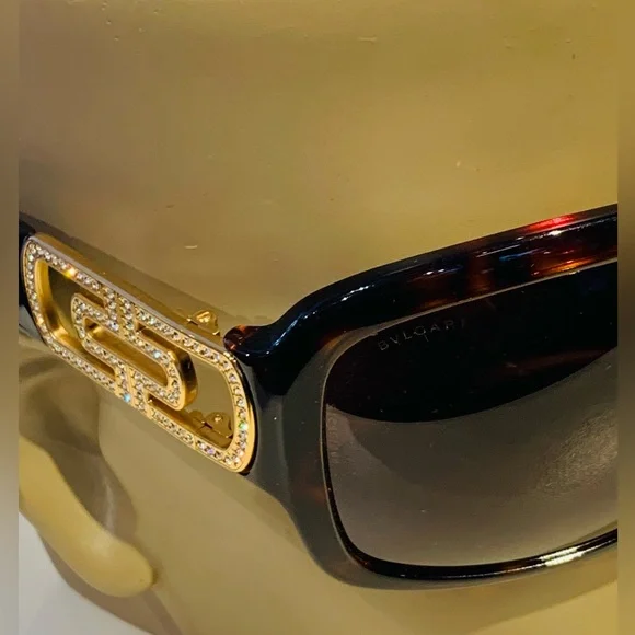 New BVLGARI Sunglasses - Picture 11 of 16